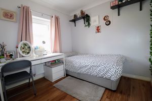 Bedroom- click for photo gallery